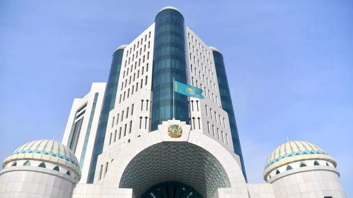 Сенат ратифицировал соглашение о стратегическом партнерстве с Великобританией