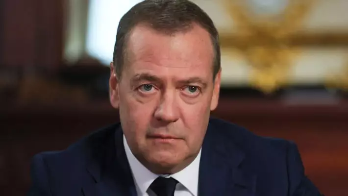 Медведев пригрозил ударами по заводам, где производят БПЛА для Украины