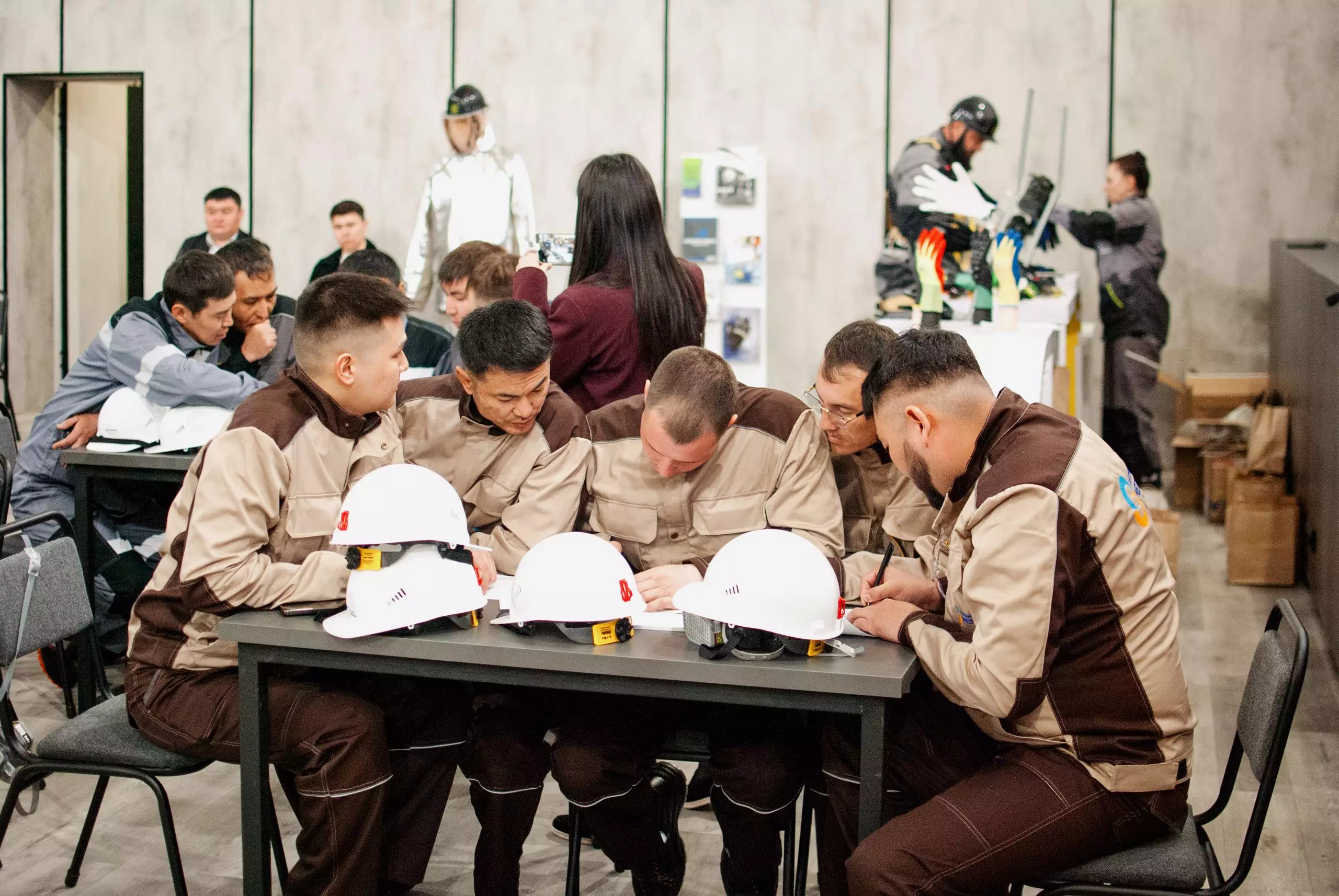 Qarmet пен «Қазақмыс» мамандары қауіпсіздік мәдениетін нығайтты