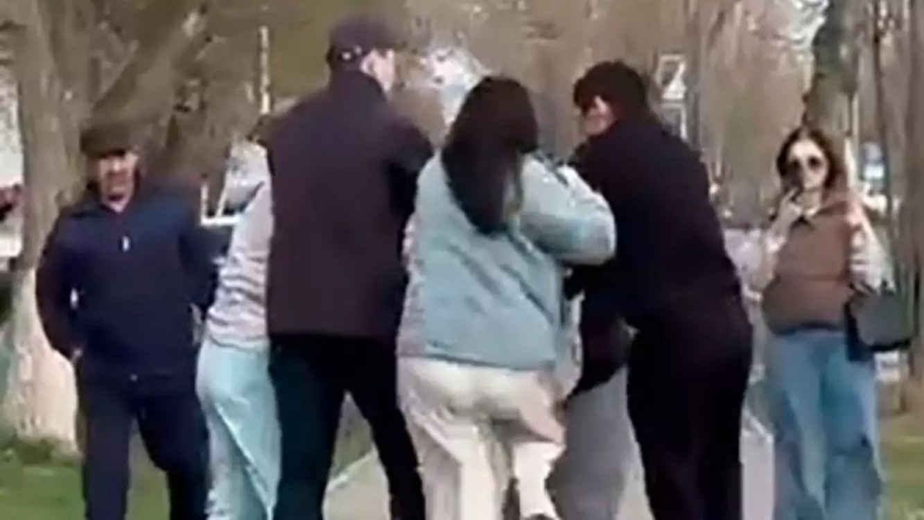 Қостанайдағы қандыбалақ төбелес: Атышулы блогер тағы да даудың ортасында қалды (ВИДЕО)