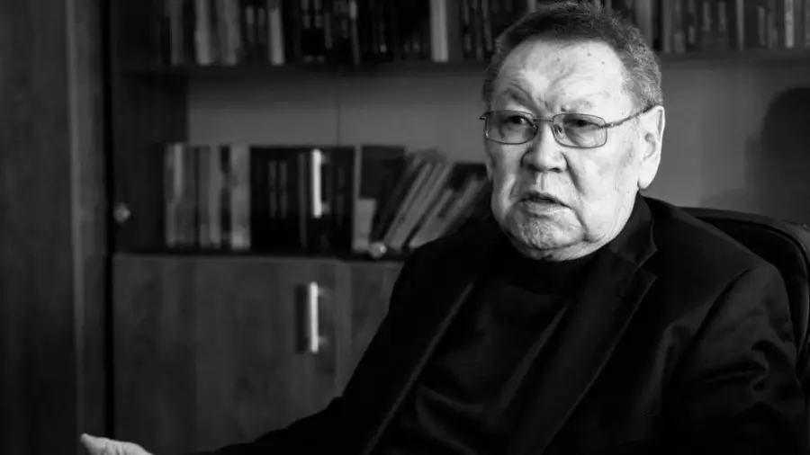 Тоқаев Есмұхан Обаевтың отбасына көңіл айтты