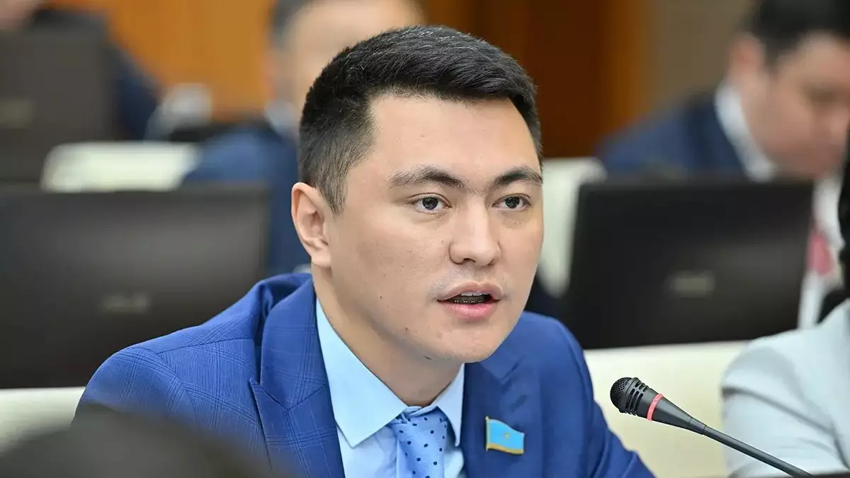 Депутат қоғамдағы ащы шындықты айтты