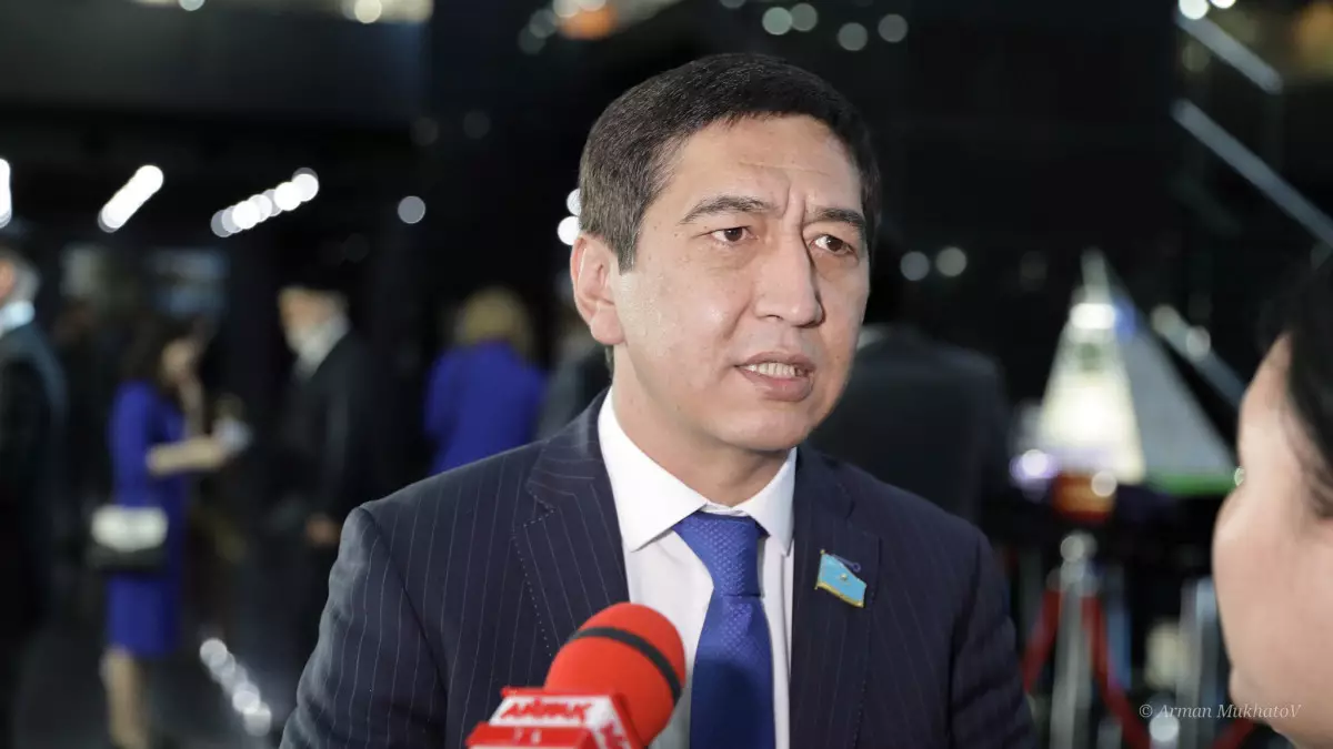 "Ауылда ерекше бала жоқ па?": Зайытов министрліктерді сынға алды