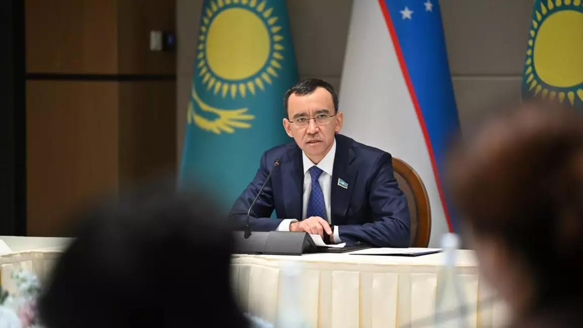 Қазақстанда партиялық жүйе өзгереді – Әшімбаев