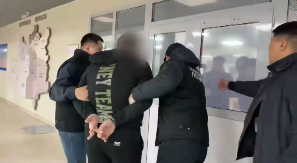 В Карагандинской области задержали преступника, скрывавшегося в тайнике пять лет