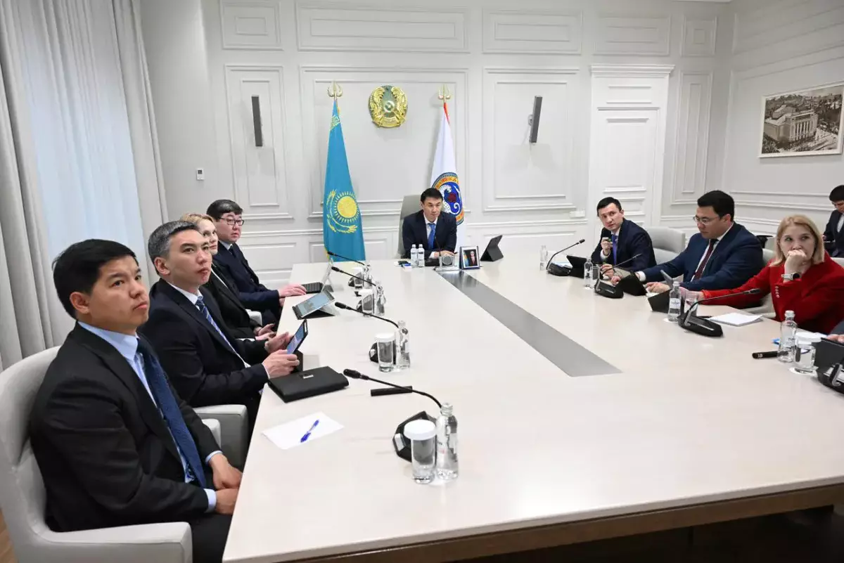 Алматы әкімі коммуналдық жәрмеңкелерді дамыту мәселеcіне арналған кеңес өткізді