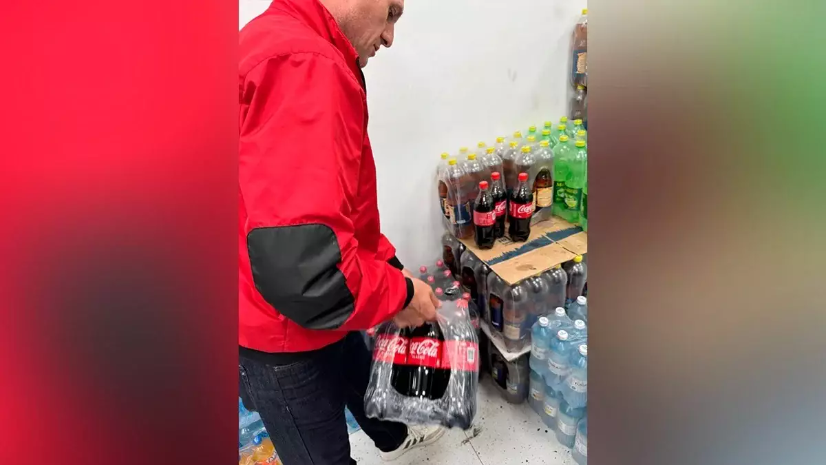 Шымкентте «Coca-Cola» брендінің өнімдерін қолдан жасап сатқандар анықталды