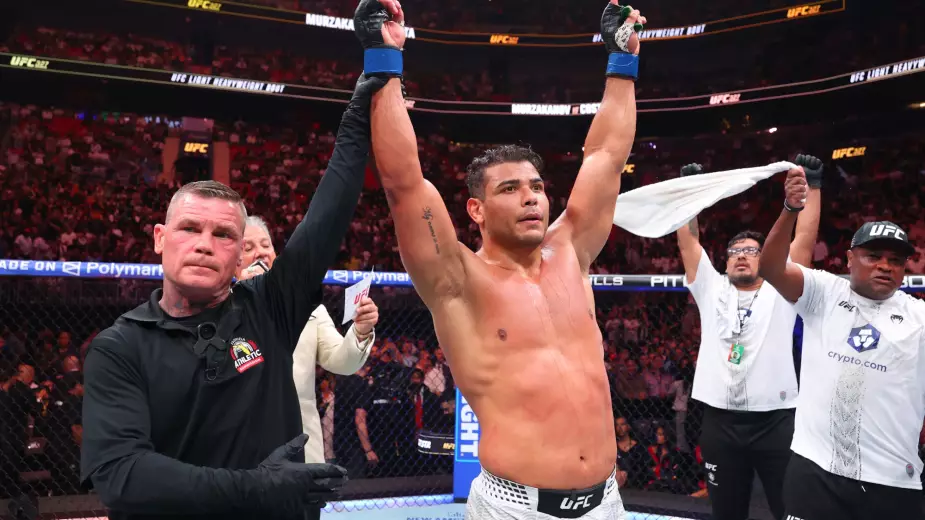 Коста может подраться за титул UFC против Чимаева. Как? 