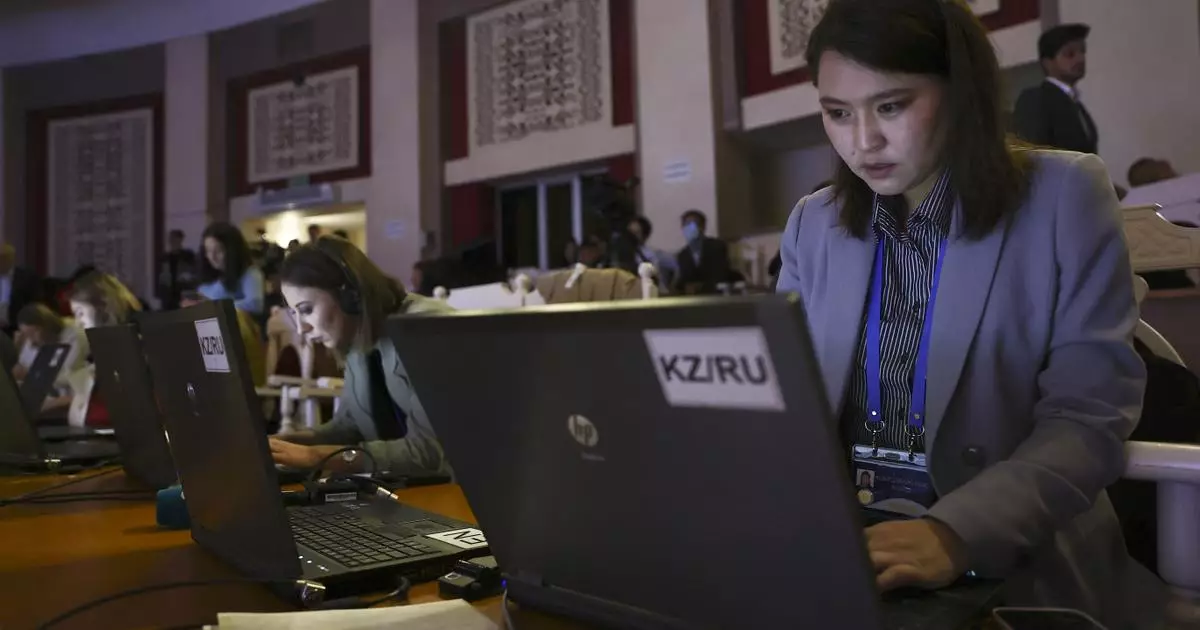 Россия пытается навязать свою медийную цензуру в Казахстане.