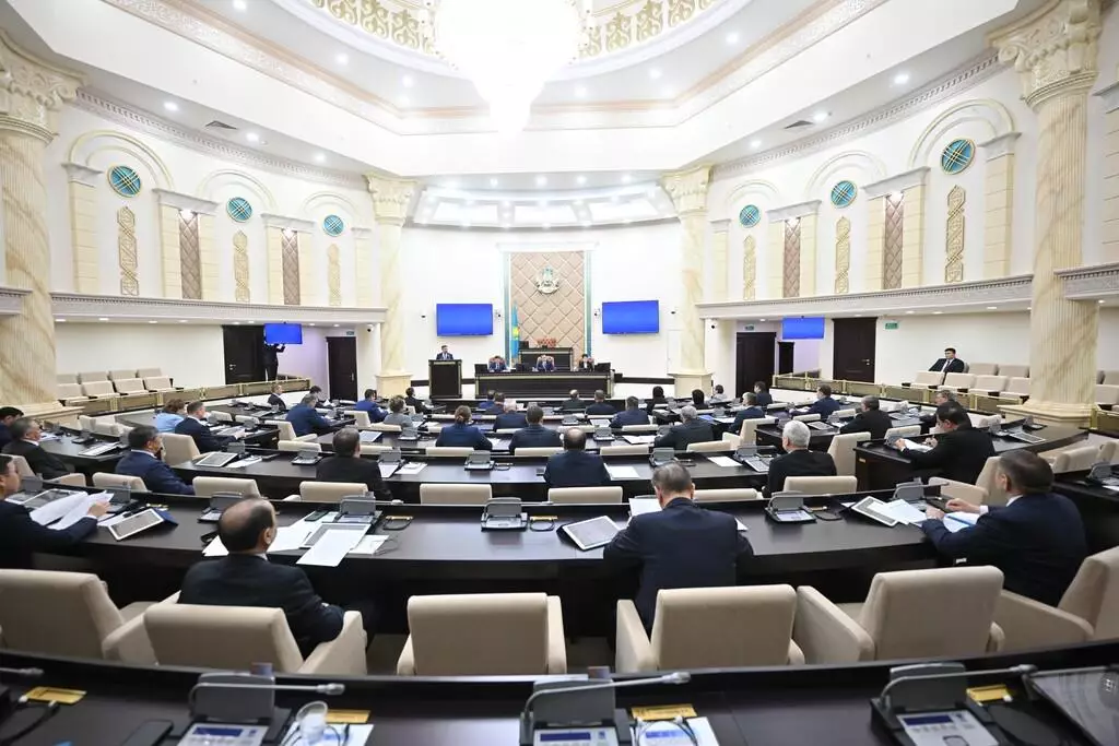 Сенат Казахстана одобрил ратификацию договора о союзничестве с Таджикистаном.