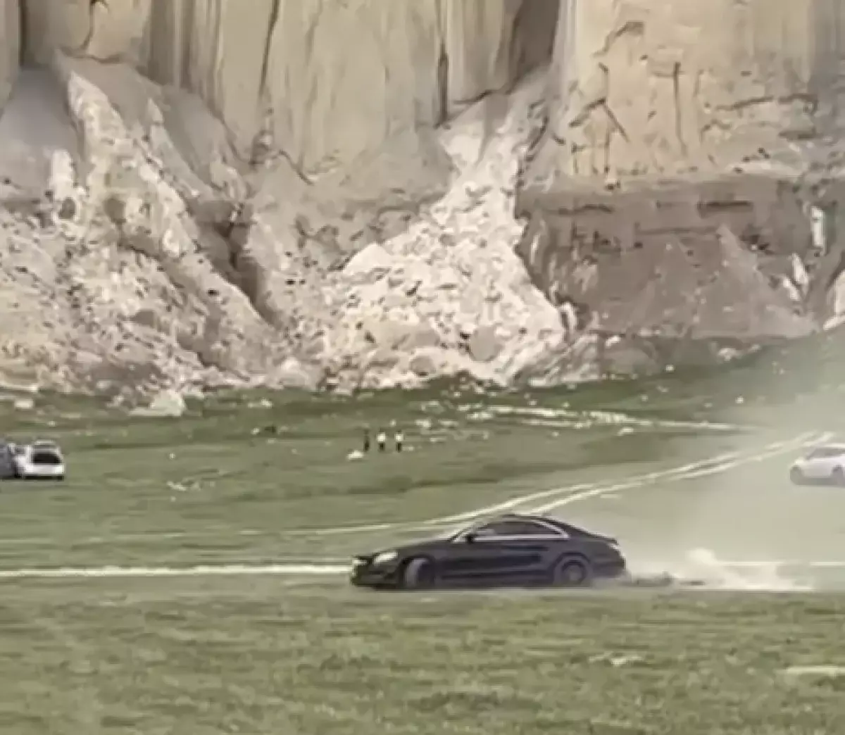 Водителя арестовали после скандального дрифта в «Долине замков» в Мангистау