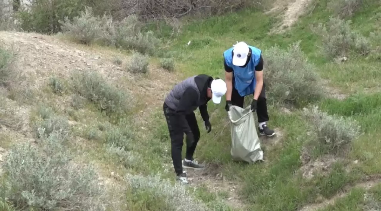 Туробъекты очистили от мусора в Алматинской области