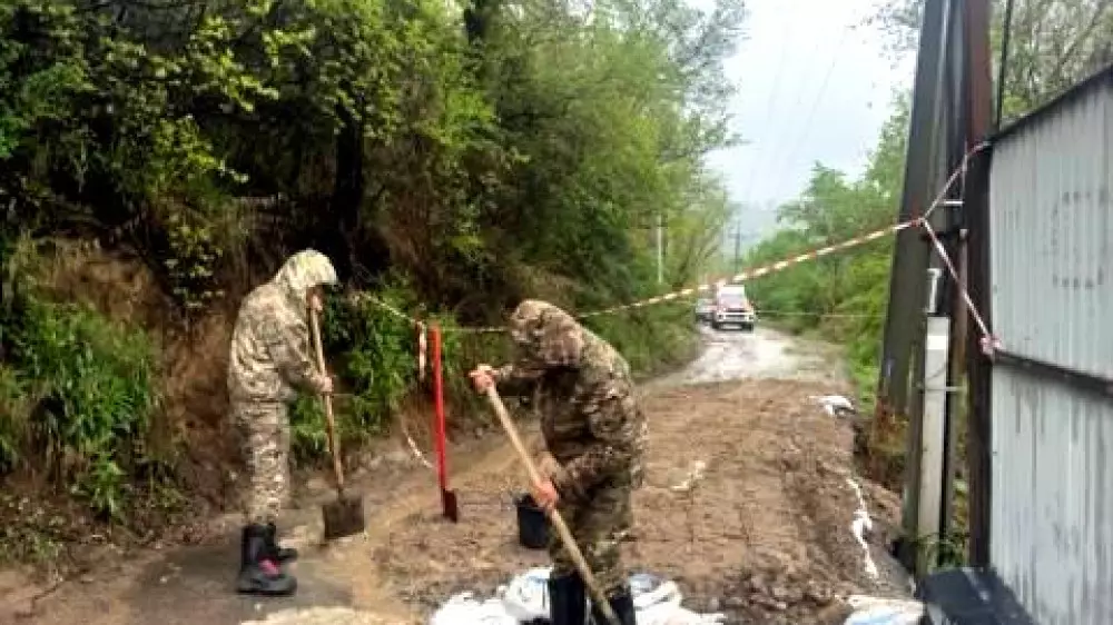 Оплывина сошла в Алматы