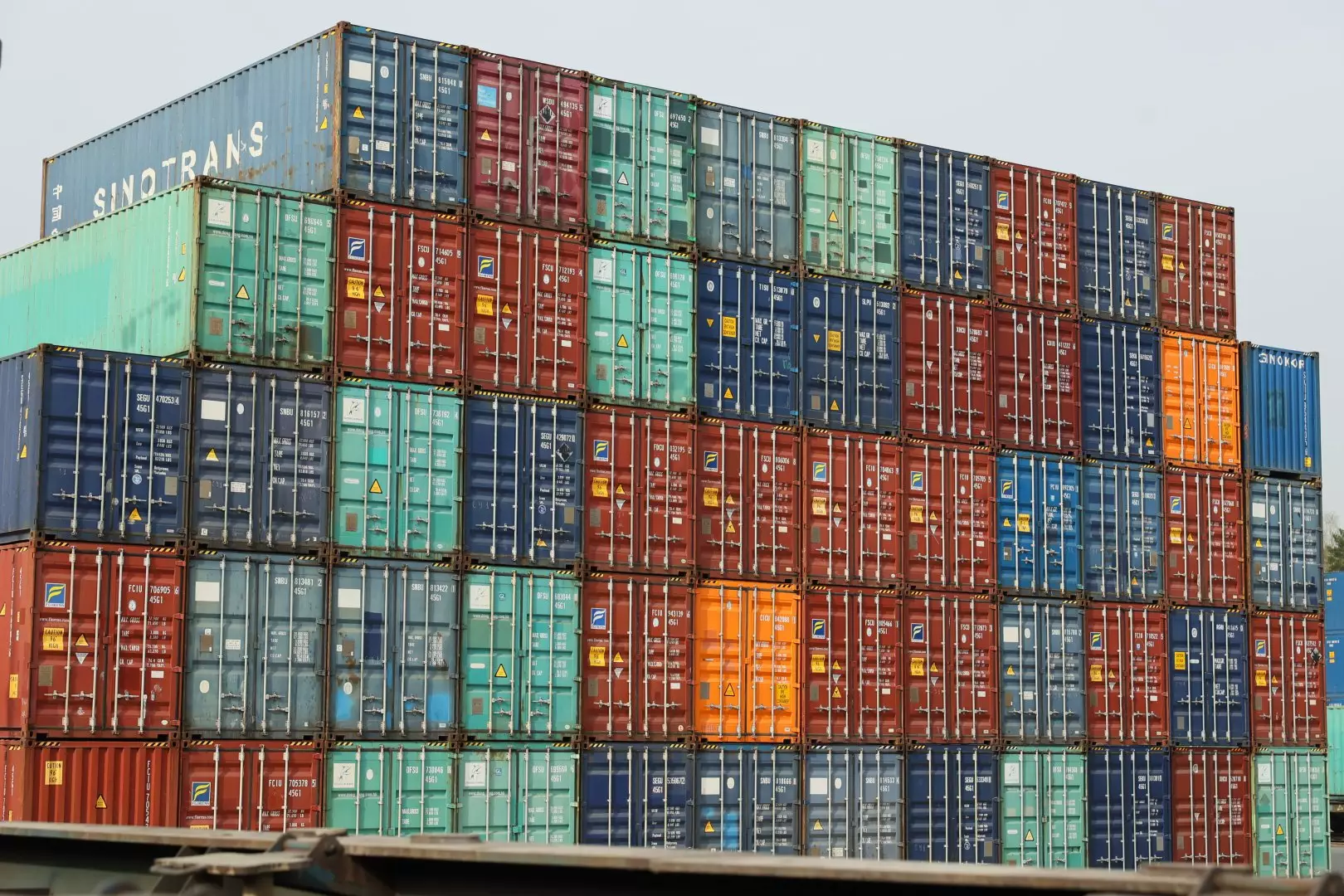 Нефть доминирует в структуре экспорта Казахстана в первом квартале 2026 года.