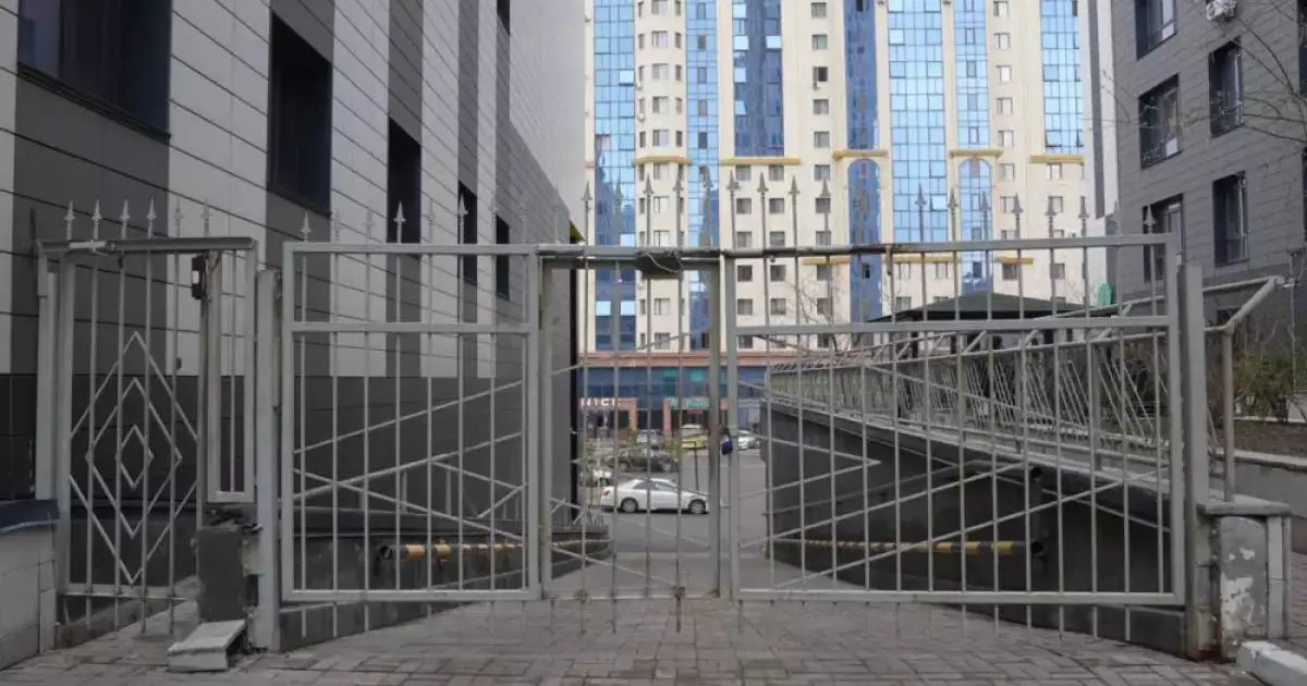  Пожарные не обязаны таранить автомобили, мешающие проезду - МЧС о трагедии в Астане 