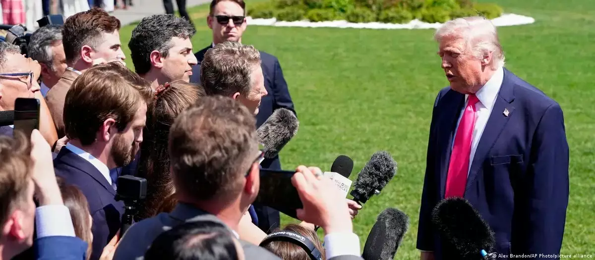 Трамп объявил о перемирии Израиля с "Хезболлах"