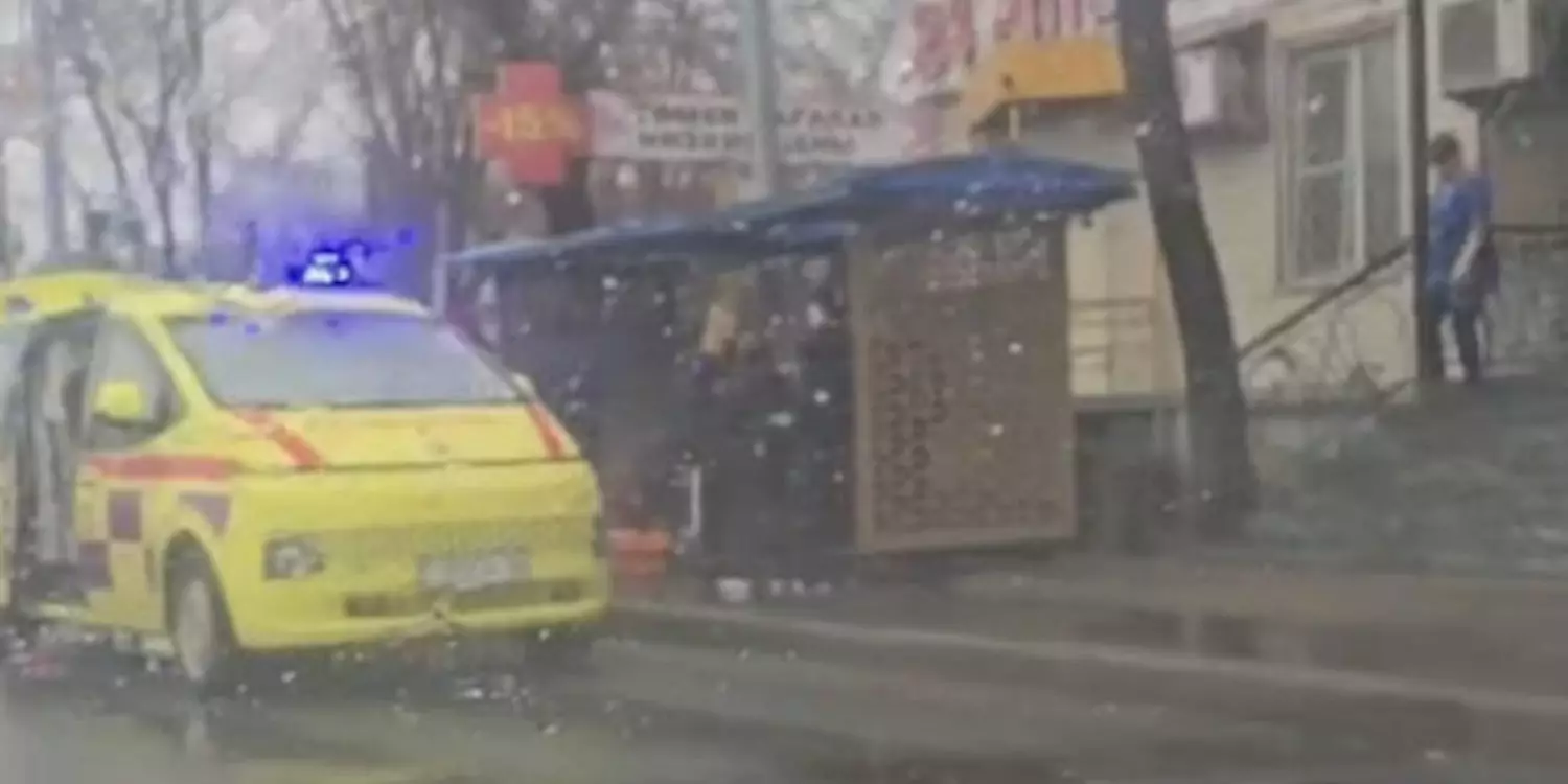 Өскеменде ер адам аялдамада көз жұмды