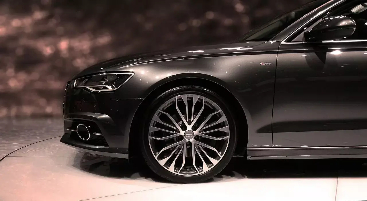 Скоро в Казахстане резко вырастут цены на автомобили из России и Беларуси.