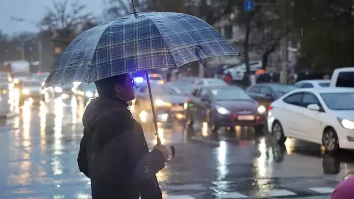 Алматы көшелері көлшікке айналды (ВИДЕО)