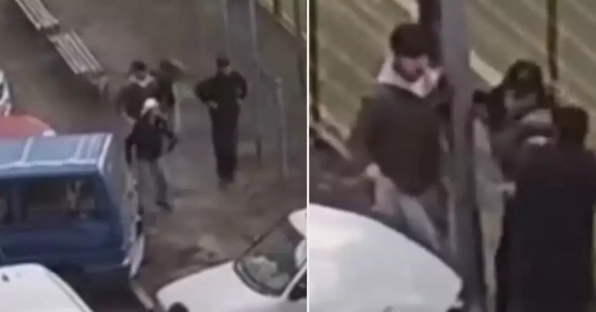  Павлодарда бір топ жасөспірім оқушы мен оны қорғауға тырысқан ер азаматты аяусыз соққыға жыққан 