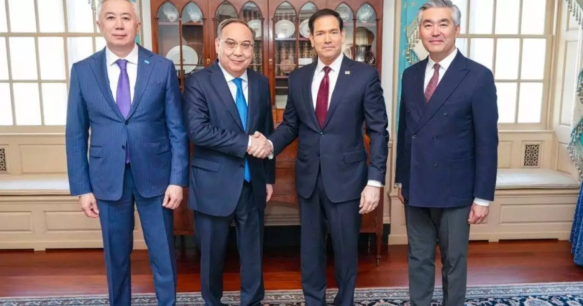  Ержан Қазыханов АҚШ Мемлекеттік хатшысымен келіссөздер жүргізді 