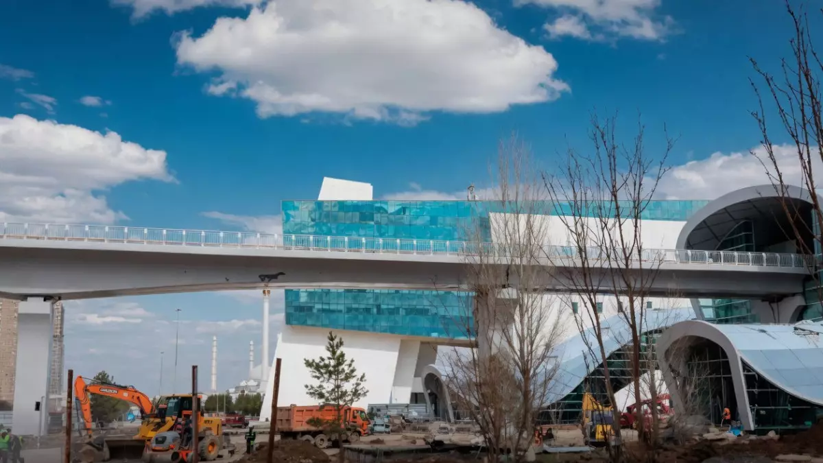 ЛРТ Астаны и Дубая: у нас дешевле и быстрее