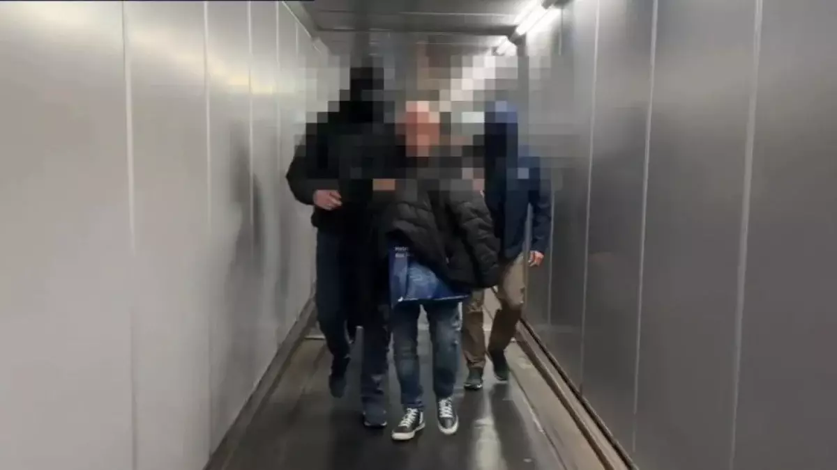 1 млн доллар жымқырған күдікті Германияда ұсталып, елге қайтарылды