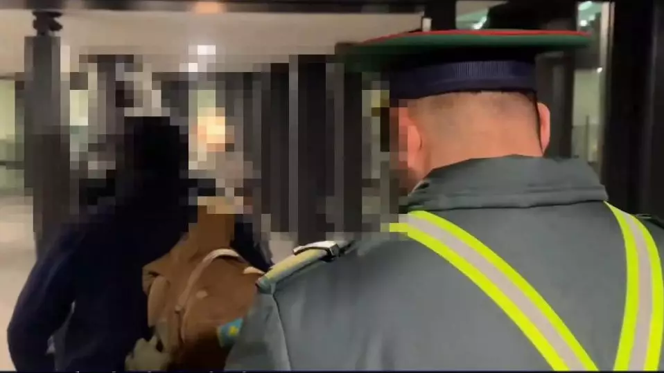 Кәсіпкерді 1 млн долларға алдаған алаяқ 10 жылдан кейін Германиядан Қазақстанға жеткізілді