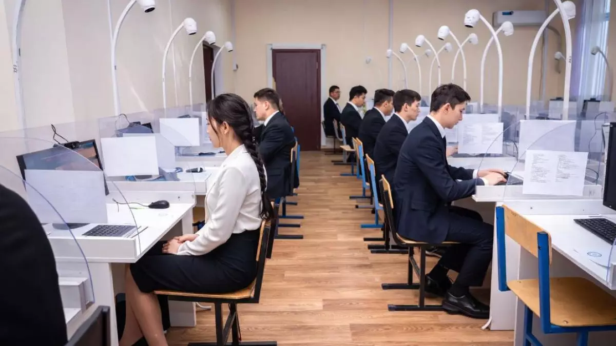 В Казахстане пересмотрят подходы к сдаче Единого национального тестирования