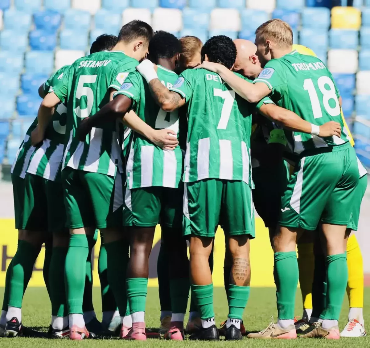 “Атырау” ойыншылары алаңға жалаңаш шыға ма? – “Мұнайшылар” киімсіз қалудың аз-ақ алдында тұр