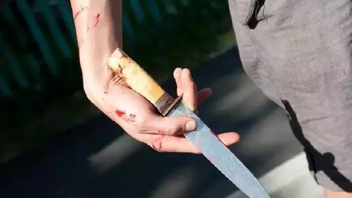 Шымкентте жолға "сыймағандар" тағы да пышақтасты (ВИДЕО)