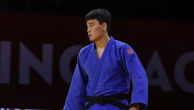 Казахстан в схватке с призером Олимпиады выиграл золото ЧА-2026 по дзюдо