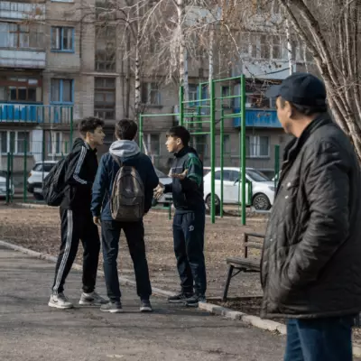 Подростки избили сверстников и напали на взрослого: беспредел во дворе Павлодара