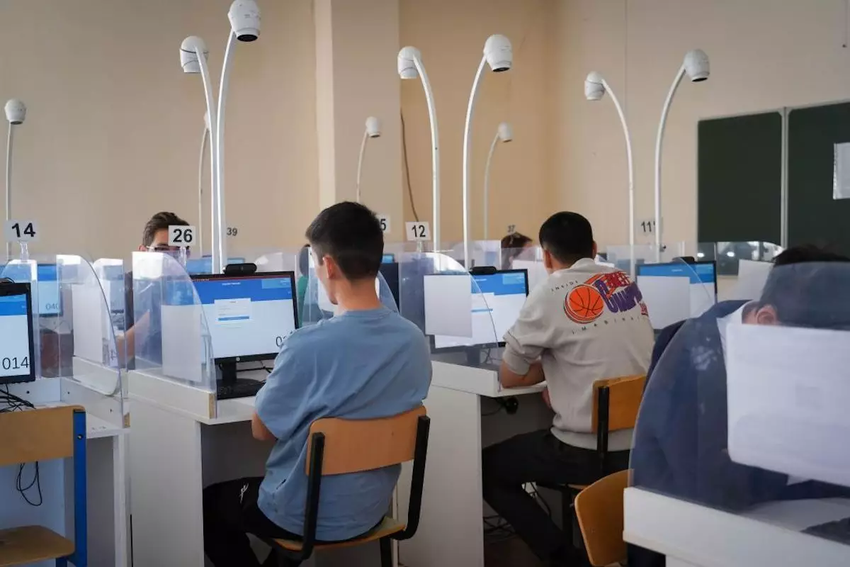 Вторую попытку сдачи ЕНТ для получения гранта отменят в Казахстане