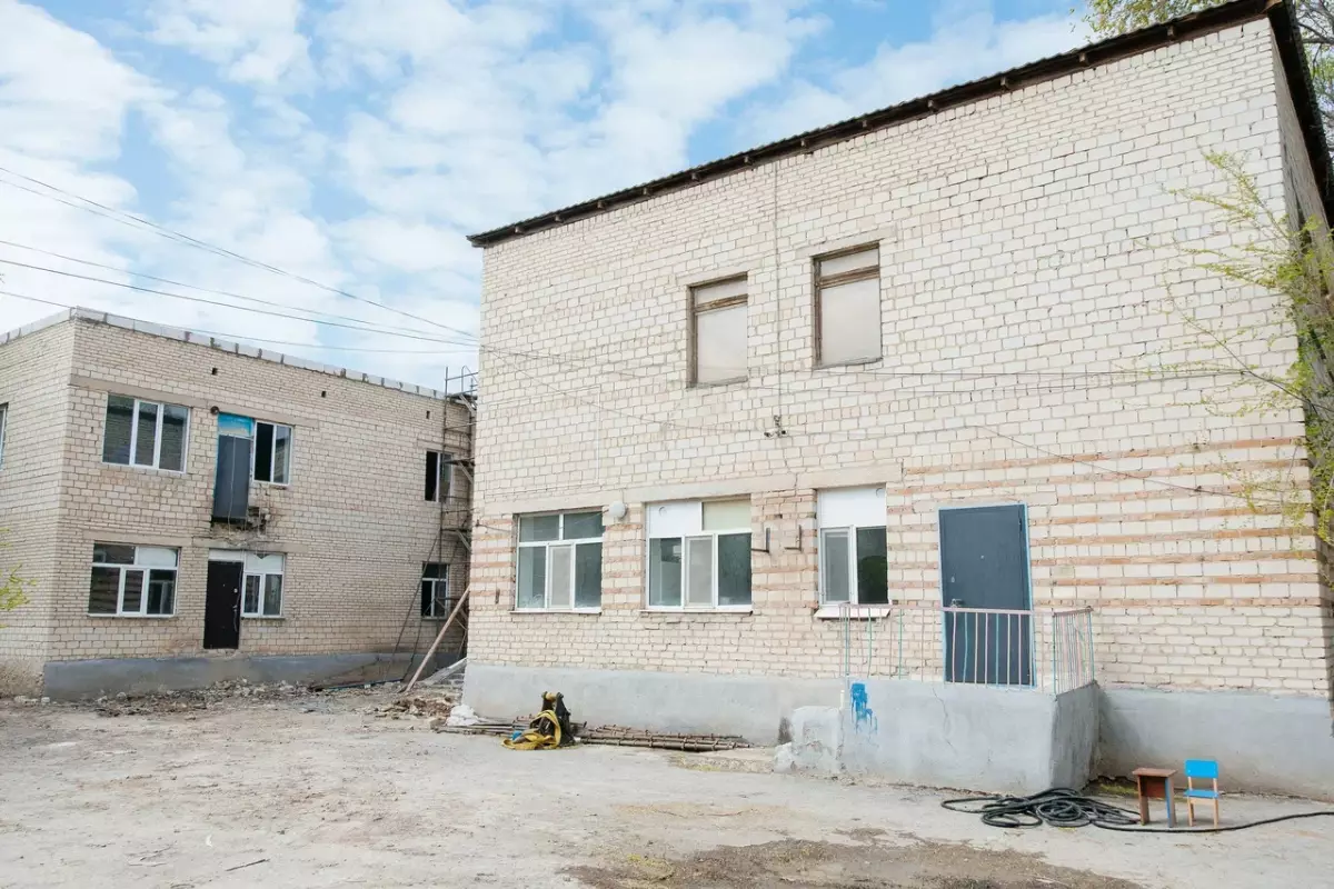 В Атырау начали масштабную модернизацию старых детских садов 