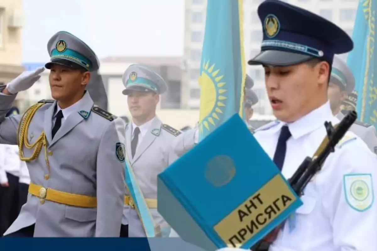 Выпускников Атырауской области зовут учиться на полицейских