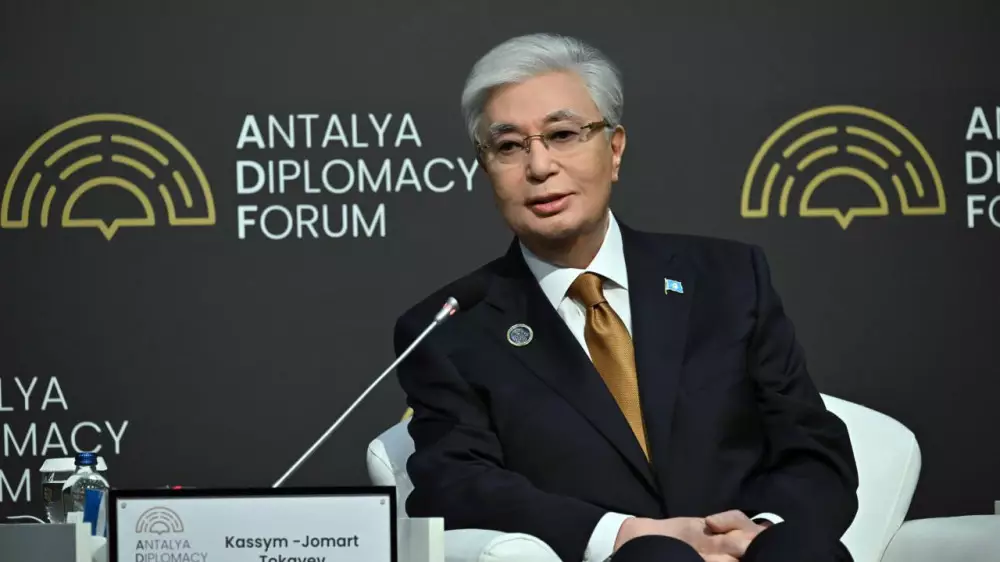 Президент в Анталье назвал главные качества современного лидера