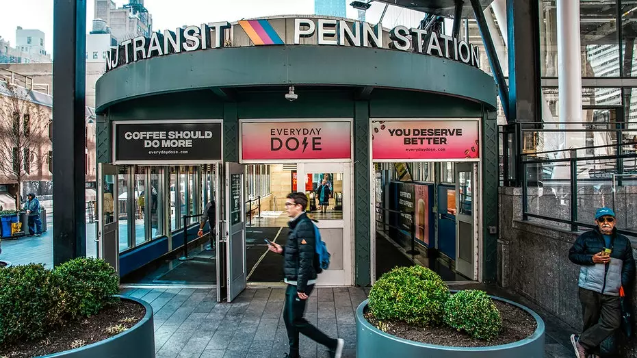 Поездка на поезде на матчи чемпионата мира на стадион MetLife может обойтись примерно в 150 долларов.