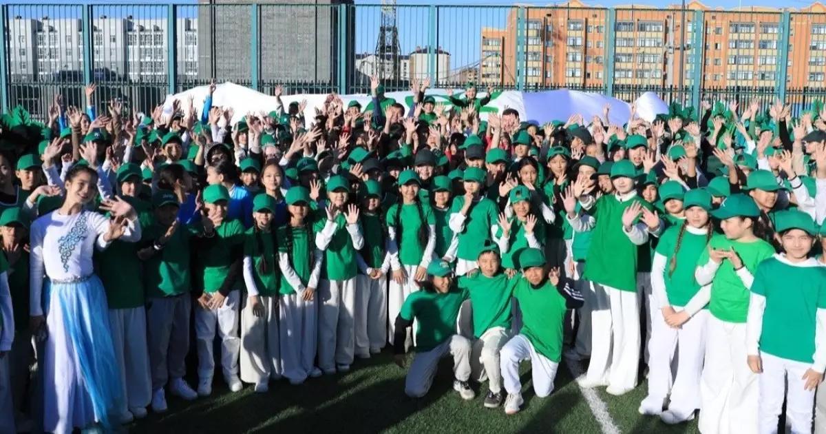  Ақтөбеде облыстық экофестиваль кезінде 1500 адам сенбілікке қатысты 