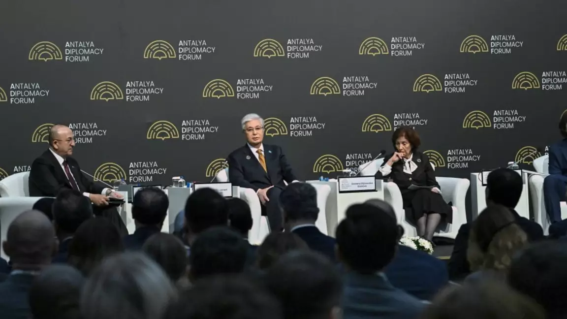 Тоқаев Түркиядағы форумда БҰҰ жарғысын қайта қарауды ұсынды