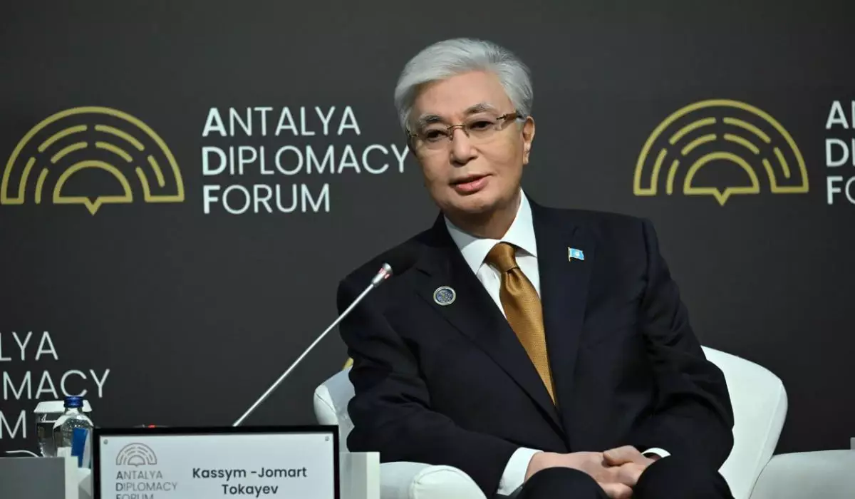 "Мәселенің мәніне үңілгеніміз жөн": Тоқаев Таяу Шығыстағы ахуал жайлы айтты