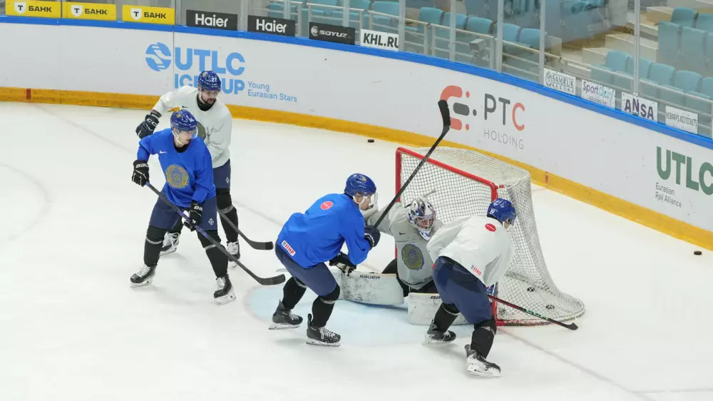 “Почему бы и нет?“: тренер сборной Казахстана объяснил состав на ЧМ