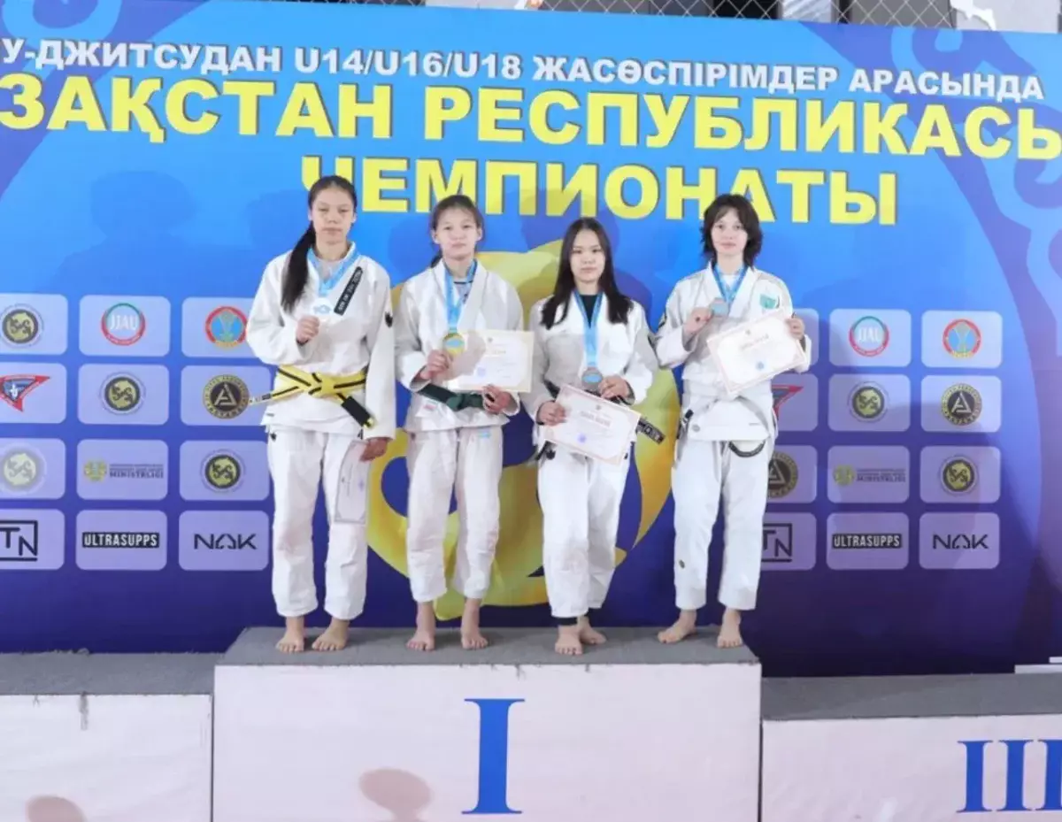 Алматылық спортшылар джиу-джитсудан Қазақстан чемпионатында 38 медаль жеңіп алды