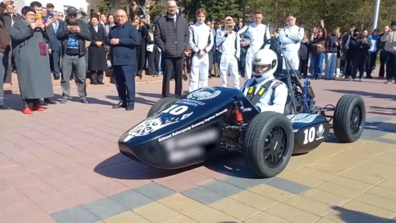 Гоночный болид спроектировали и собрали студенты в Костанае