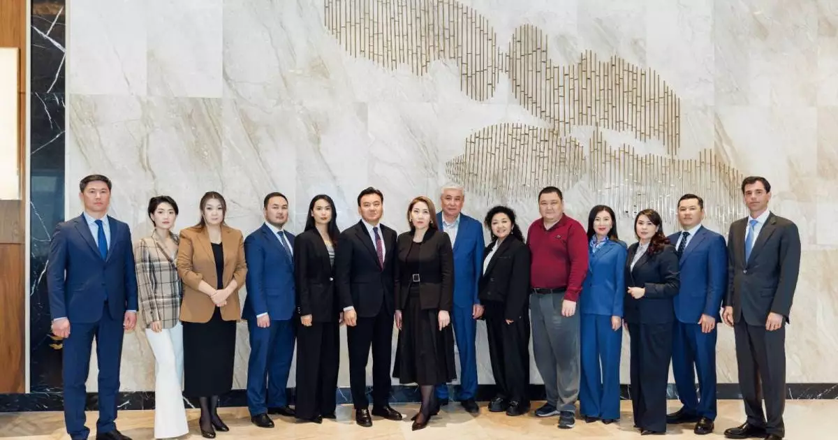  «Қайда қоңырау шалуға болады?» – қазақстандықтар «Әділет» партиясына қосылуға дайын 