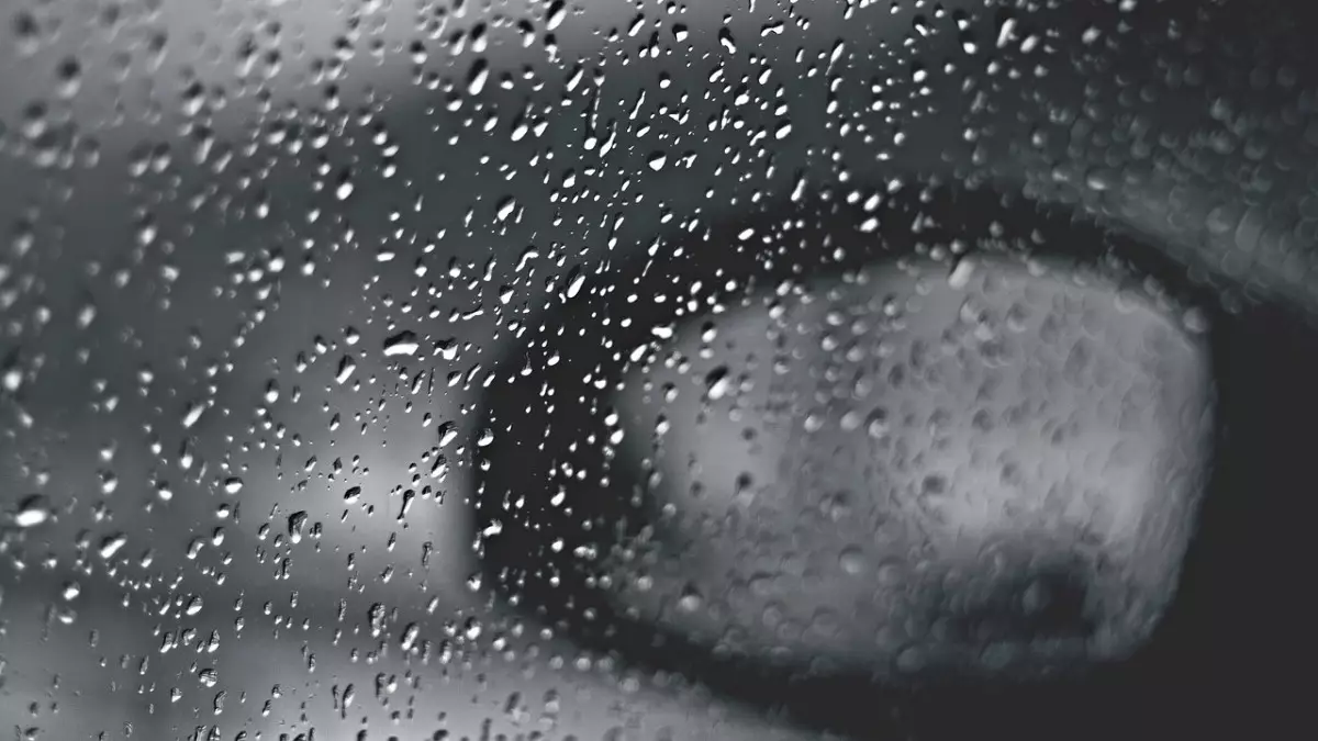 Штормовое предупреждение объявили в Казахстане на 18 апреля