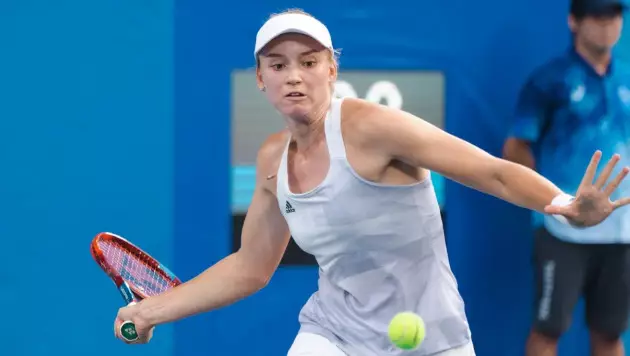 Рыбакина провела 3-часовой матч за полуфинал и совершила камбэк