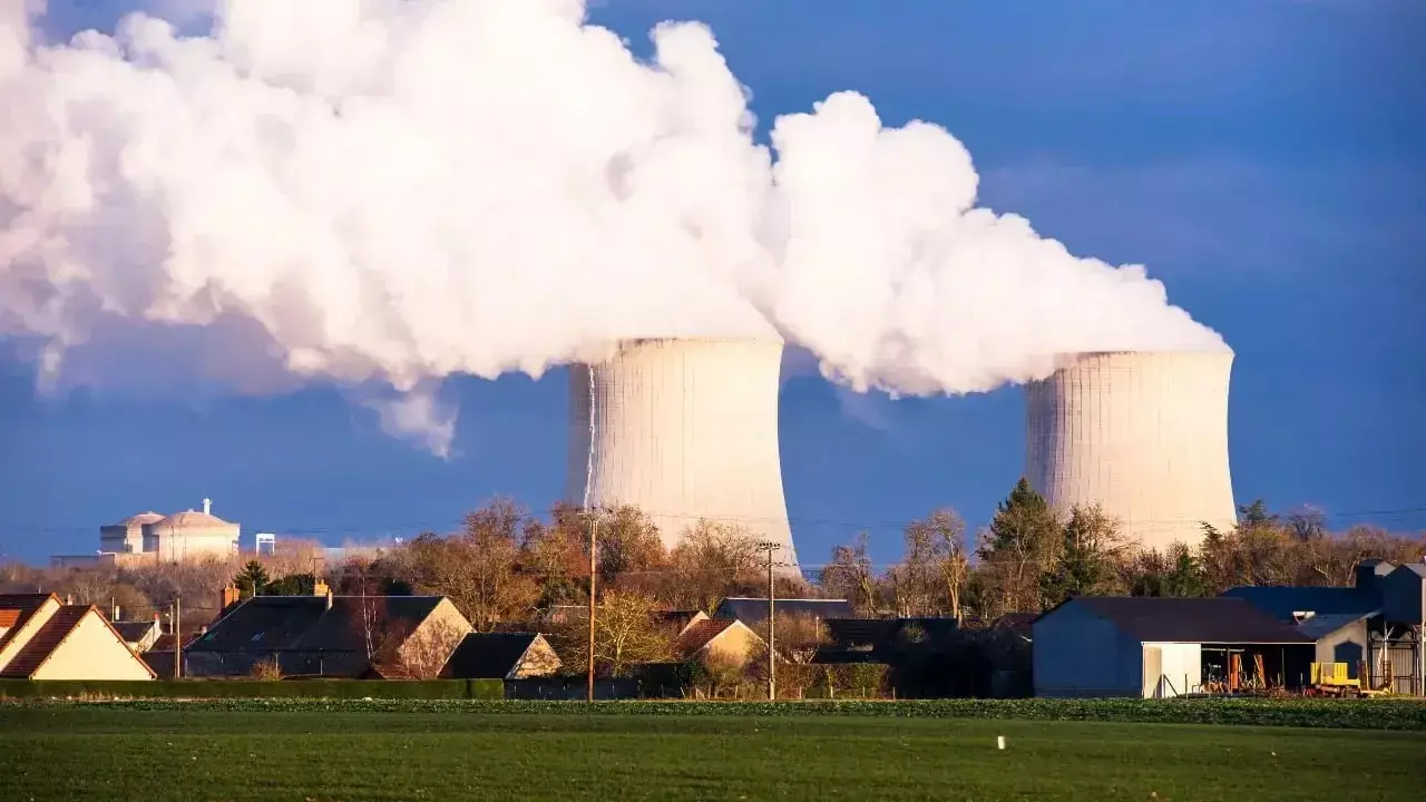 Қазақстанда төрт бірдей АЭС салынуы мүмкін: Тоқаев жаңа стратегияны бекітті