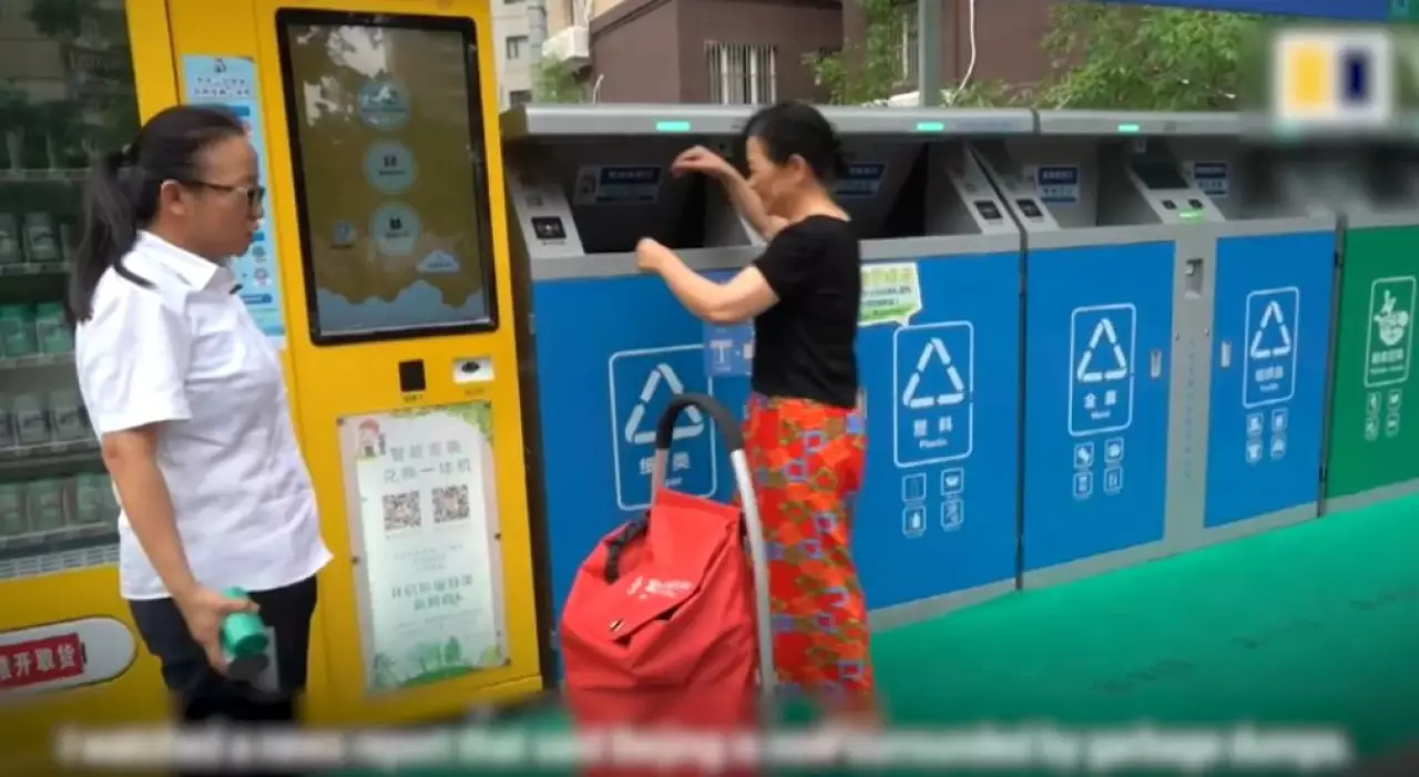 Қытай қоқысты кәдеге жаратып, табыс табады