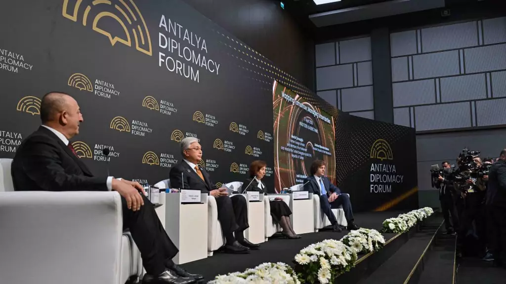 «БҰҰ жоғары өкілдерінің қақтығыстарға араағайындық жасағанын көре бермейміз»: деді Мемлекет басшысы